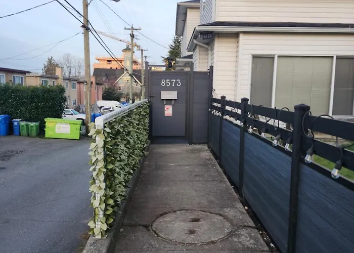 Marpole Guest House